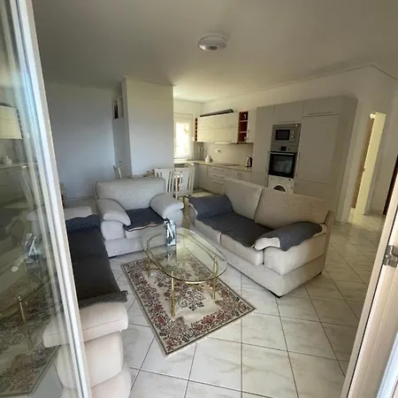 Santa * Sarandë